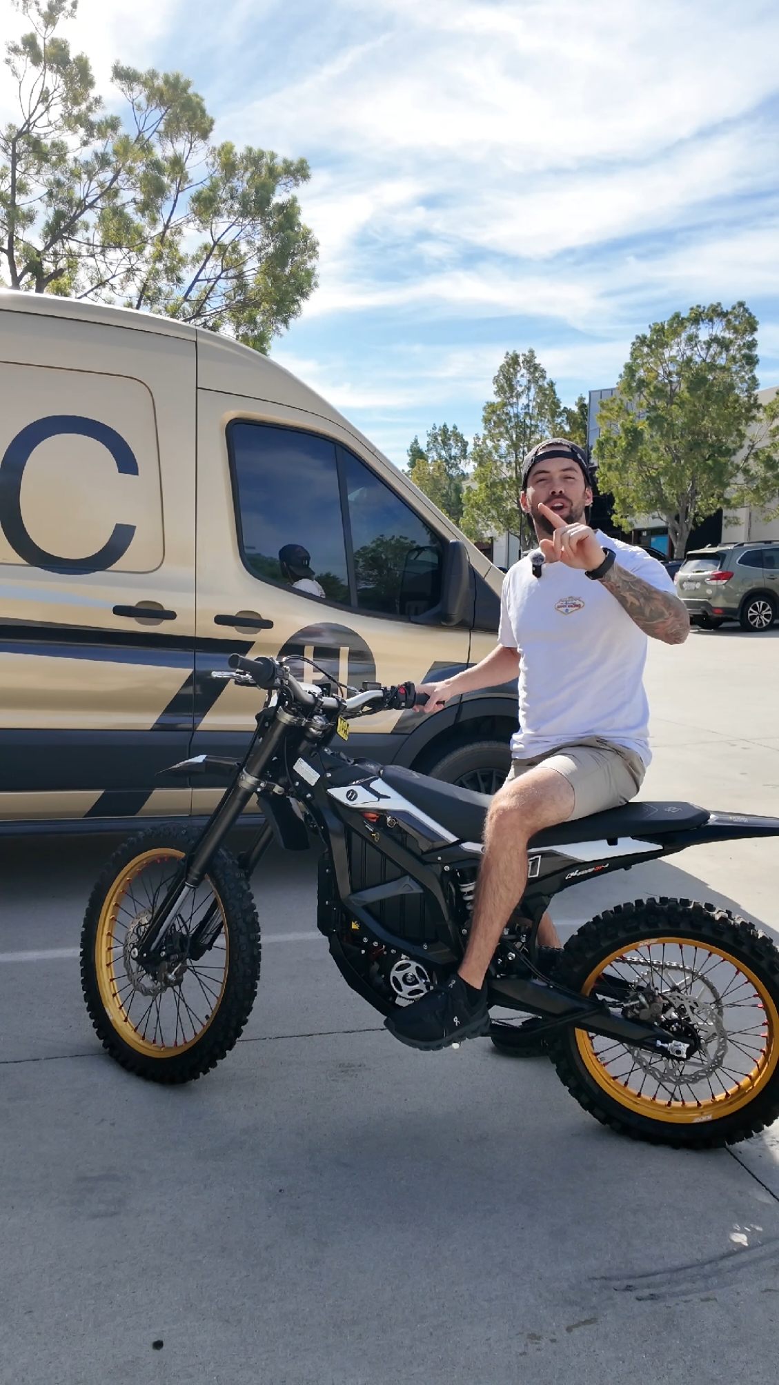 Less than 36 hours! Will you be taking home this Surron Ultrabee? 🤝 . . #havoc #havocracing #offroad #surronultrabee #surron #ebike #electric #dirtbike #moto #fyp #fypシ 