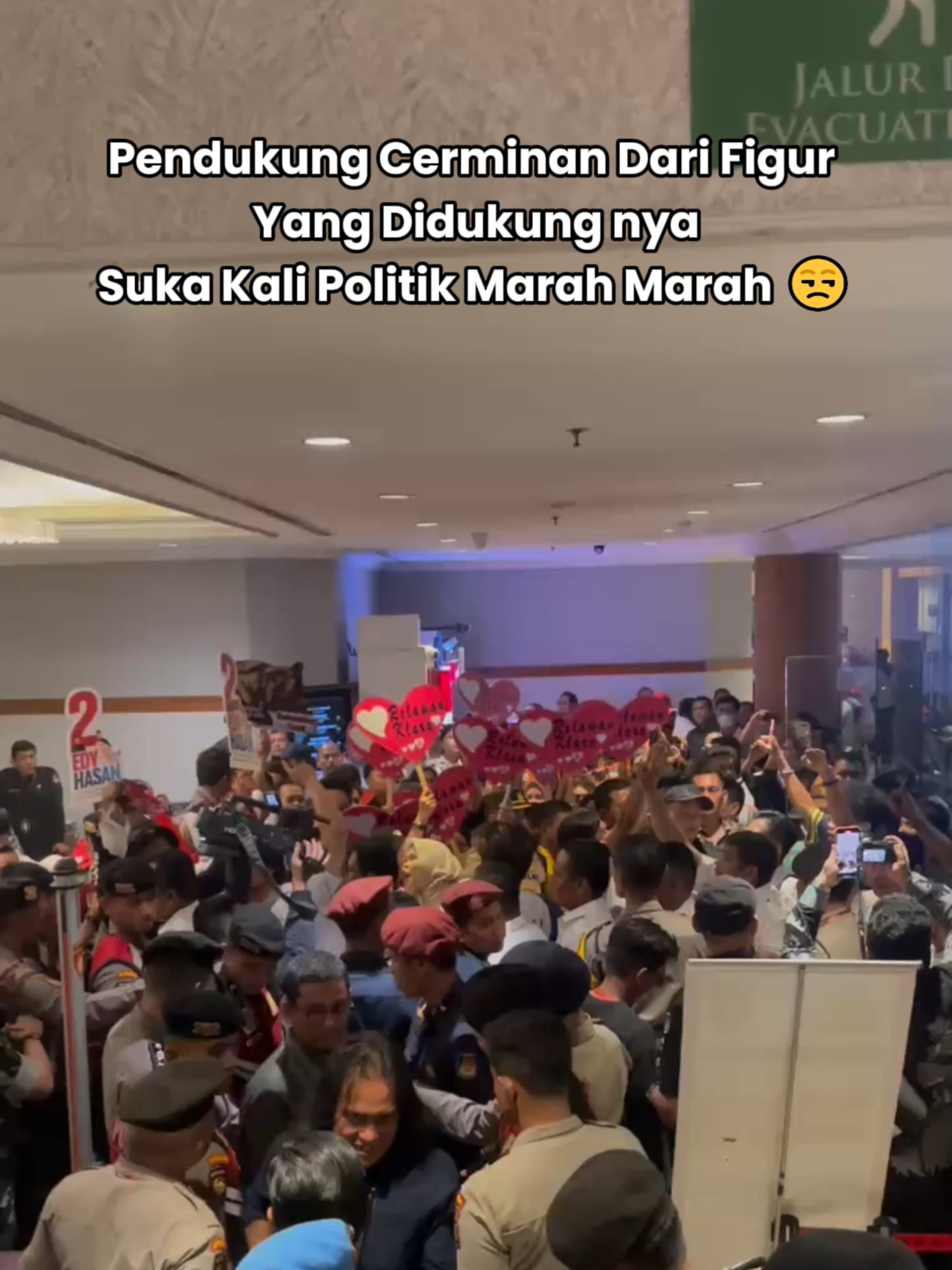 Kok ngamokkk 🤣🤣✌️ #kpusumut #cnnindonesia #kompastv #edyrahmayadi #edygakbecus #pdip #gubernurgagal #gaklayakdipilih