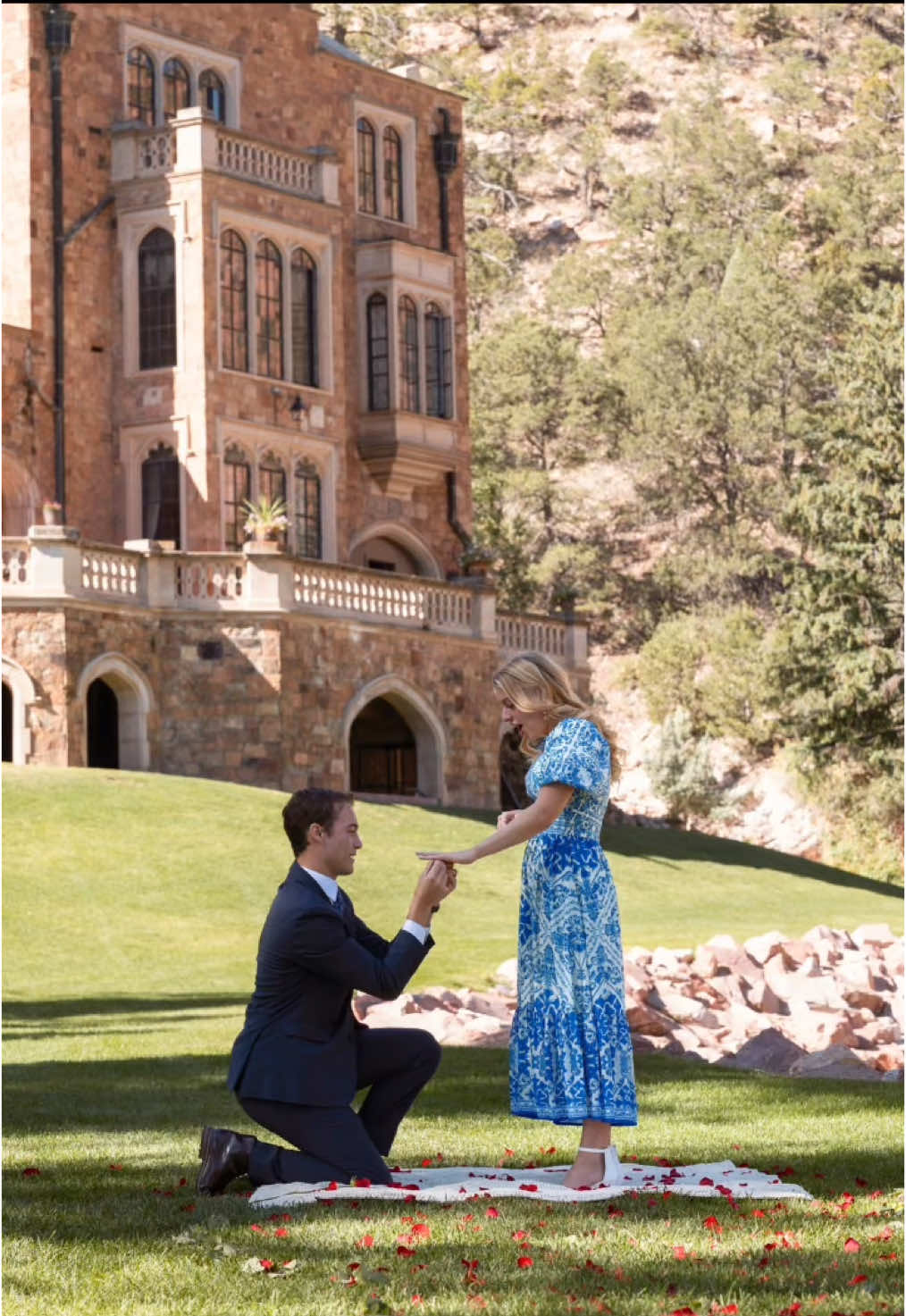 Replying to @Marianela✨ we did indeed have a photographer 🤭😍 #proposal #castle #engaged #engagement #castleproposal #Relationship #Love #greenscreen 