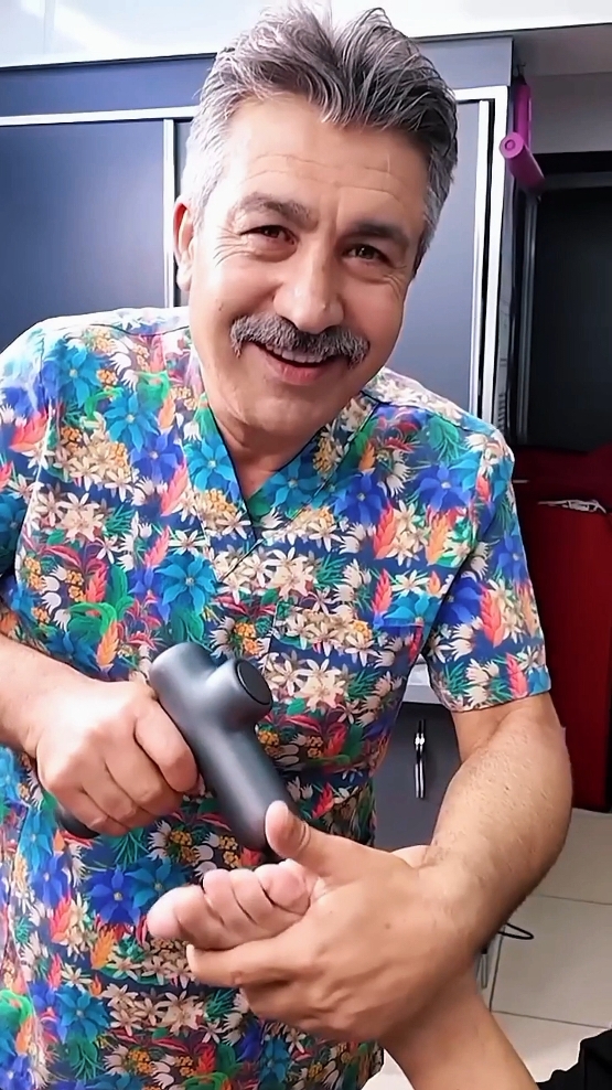 Handsome asmar turkish barber 🫦 - PT1 #turkey #turkish #asmr #asmrturkey #asmrturkishbarber #oldman #daddy #mustache #fakebody FAKE BODY 