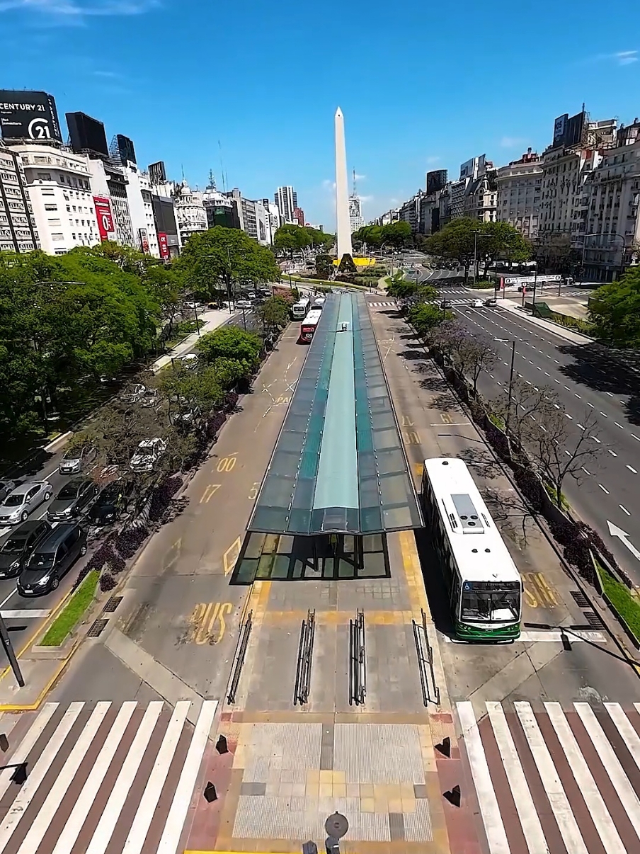 Volando por la 9 de Julio  #drone #fpv #dronefpv #fpvdrone #fpvpilot #obelisco #9dejulio #buenos aires #baires #argentina 