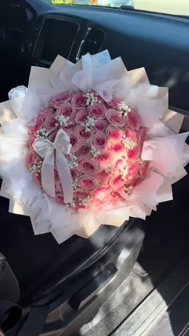 50 stems 🌸 #phxflorist #florist #rosebouquet #ramobuchon #fypシ #pinkroses #bouquet #mixedbouquet 