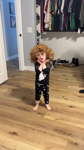 Omg i freaking love this kid.  She’s hilarious.  #momlife #toddlertok #humor #mylittleboothang 
