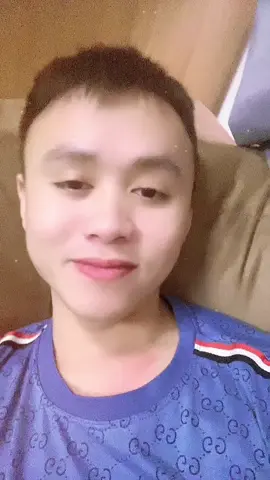 Ăn kiêng kiểu gì mắt mở không ra 😂😂😂