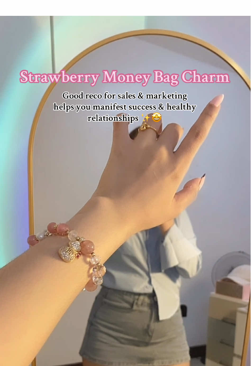 Pink lover? Check our latest design 🫶🏻 What are you waiting for ladies, check this out‼️✨🛍️ #luckycharms #bracelet #greenjade #crystals #fashionabledesign #cleansedblessed #strawberrymoneybag 