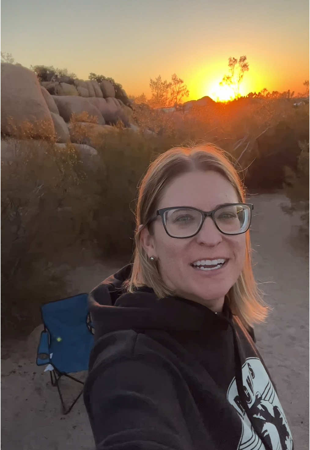 GOOD MORNING JOSHUA TREE! What an absolutely breathtaking and peaceful sunrise! Honestly, one of the best parts of the day! ••• #joshuatreenationalpark #Joshuatree #jumborocks #campinglife #sunrise #sunriser #nationalparks #roadtrip #roadtrippin #nationalparkservice #nationalparkroadtrip #traveladventures #travelcouple #roadtripvibes #RoadtripAdventures 