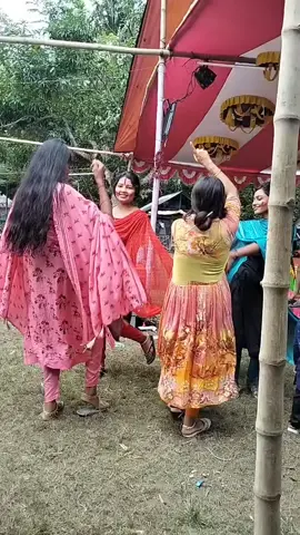 মনের ঘরে প্রেমের ফুল ফুটেছে _ 🫣🙈