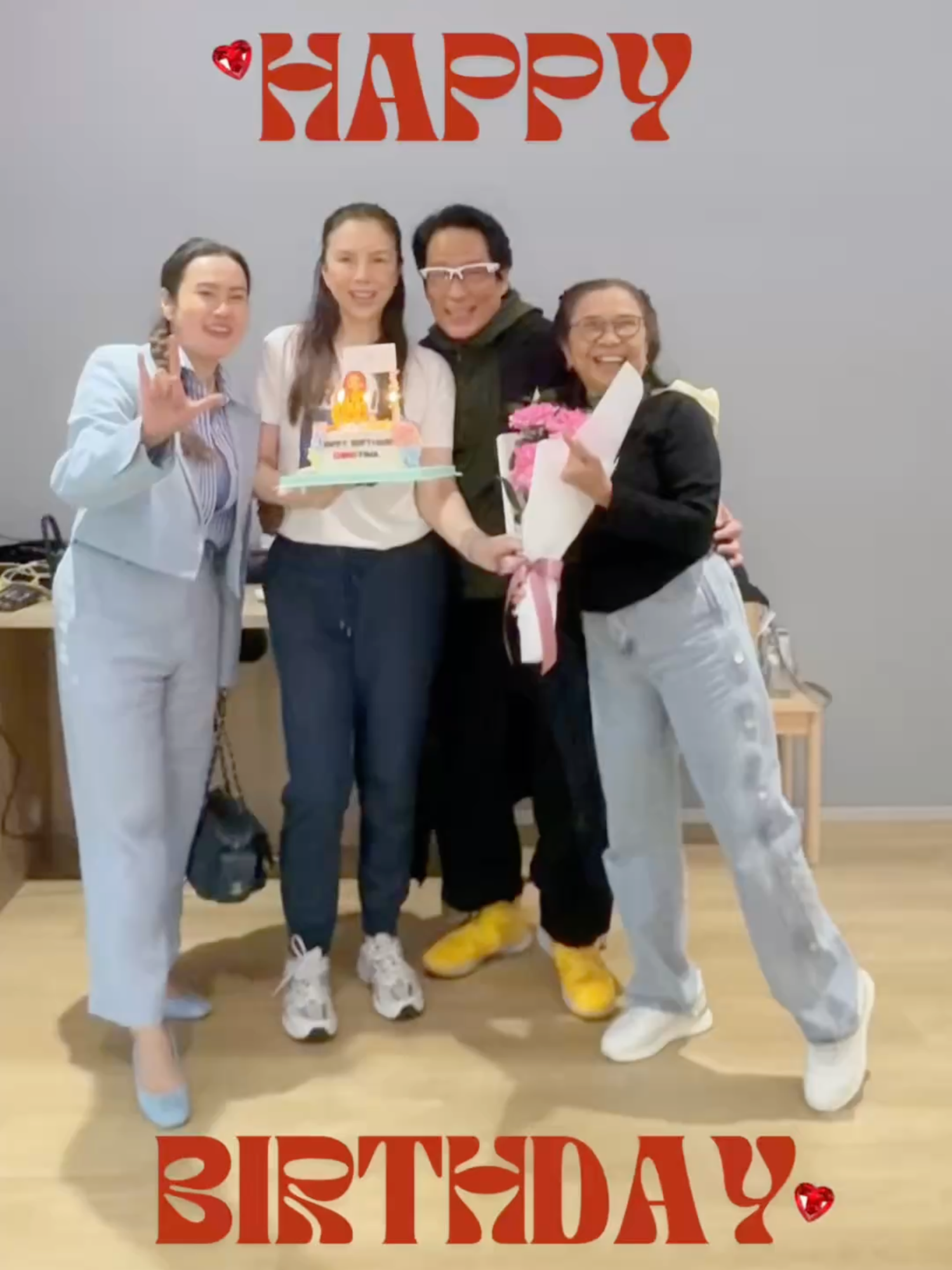 🎂พี่เบิร์ด บุกเซอร์ไพรส์ พี่ติ๊นา กลางห้องซ้อม!!!  🫰🏻 #เบิร์ดธงไชย #คริสติน่าอากีล่าร์ #เบิร์ดธงไชย2024 #GMMMusic #GMMGrammy
