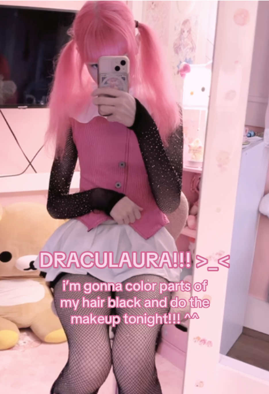 HAPPY HALLOWEEN!!!! #draculaura #monsterhigh #monsterhighdolls #monsterhighcosplay #monsterhighdoll #draculauracosplay #draculauramonsterhigh #kawaiicore🔪🎀 #kawaiicore #kawaiiaesthetic #cutecorefyp #cutecore #cutecoreroom #jojifuku 