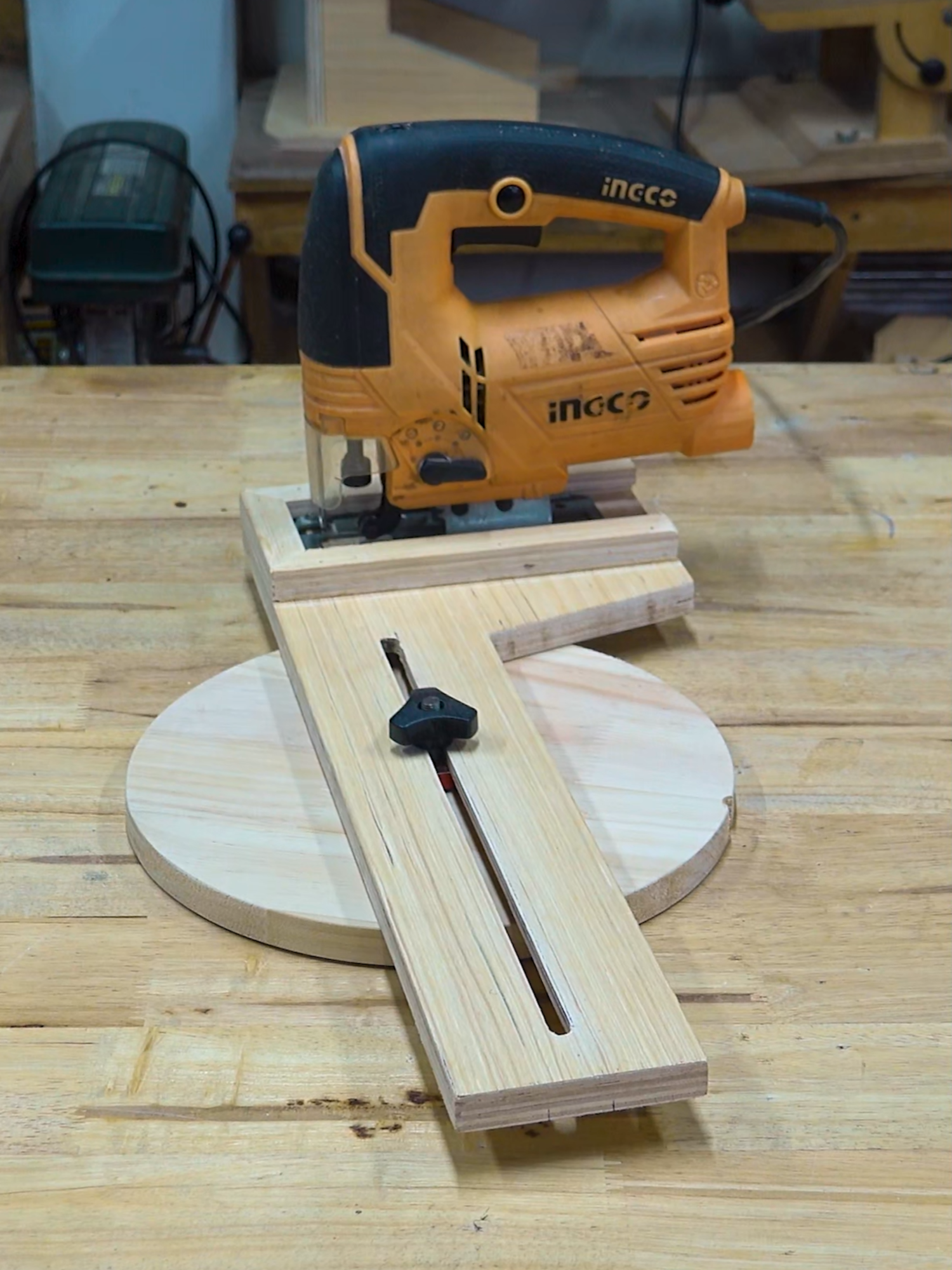 Discover the art of precision with our impressive DIY Jigsaw Circle Cutting JIG! This innovative tool allows you to create perfect circles effortlessly, just like the pros. Elevate your woodworking projects today! 🛠️✨ #DIYProjects #Woodworking #CircleCutting