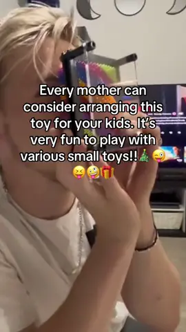 #viral #fyp #makethisviral #fouryou #4u #kidsplate #kitchen #childrens #eating #TikTokMadeMeBuyIt #TikTokShop #christmas 