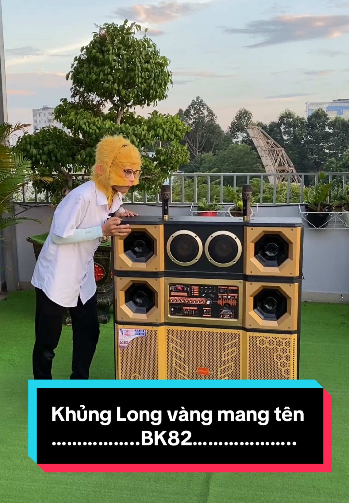 Khủng long BK82 những buổi party 40 người bây h chỉ là chuyện nhỏ #mtmaxreview #mtmaxmanhtien #mtmax #karaoke #manhtien #bk82 