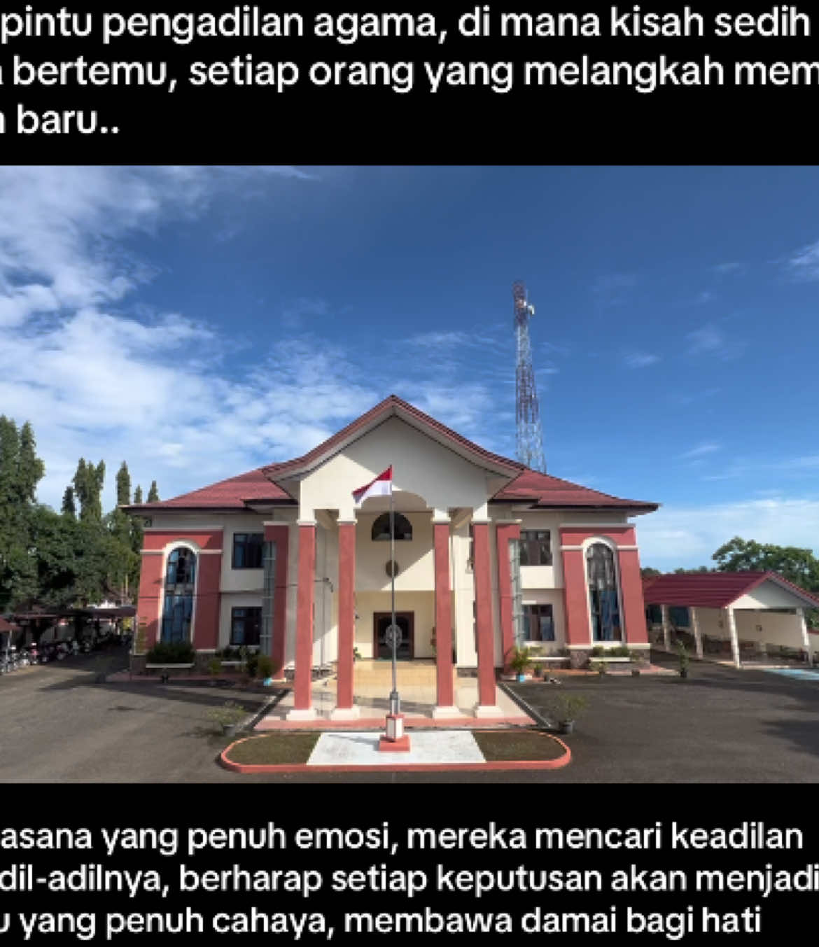 Di balik pintu pengadilan agama, di mana kisah sedih dan bahagia bertemu, setiap orang yang melangkah membawa harapan baru. Dalam suasana yang penuh emosi, mereka mencari keadilan yang seadil-adilnya, berharap setiap keputusan akan menjadi awal baru yang penuh cahaya, membawa damai bagi hati yang terluka dan kebahagiaan bagi yang merindukannya. Semoga perjalanan ini mengantarkan mereka menuju resolusi yang hakiki dan memulihkan kepercayaan akan keadilan. #pengadilanagama 