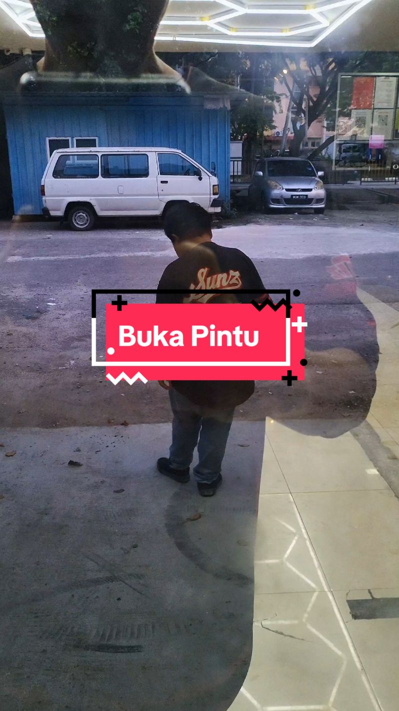 buka pintu#atokkacip #tintedkeretamurah #sunztinthq #foryoupage #fypシ゚viral 