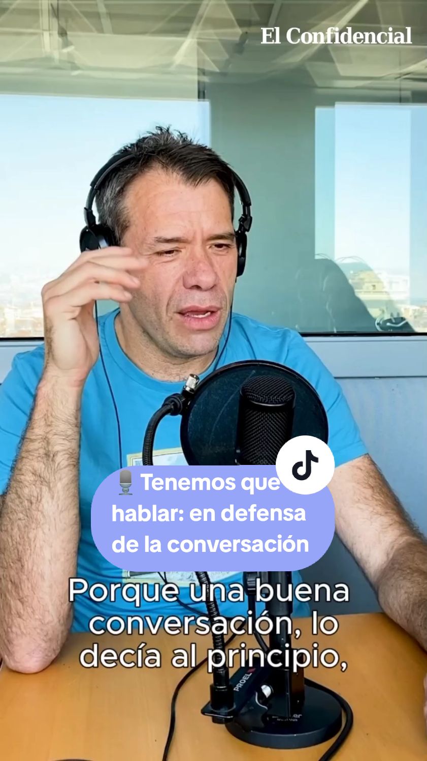 🎙️ Esta semana vamos a hacer una #Pausa porque tenemos que #hablar: ¿acaso estamos dejando de hablar? ¿Y de escucharnos? Con tantas #pantallas, ¿está en #crisis la #conversación? La de verdad. No la de los #chatgpt ni los audios de #WhatsApp.   Escucha el #pódcast #Pausa de Marta García Aller con Rubén Amón,  columnista de El Confidencial, y autor de 'Tenemos que hablar' (Espasa, 2024) 👉 Escucha el episodio #Pausa91 en todas las plataformas de #podcast #Ivoox, #Spotify y #applepodcast