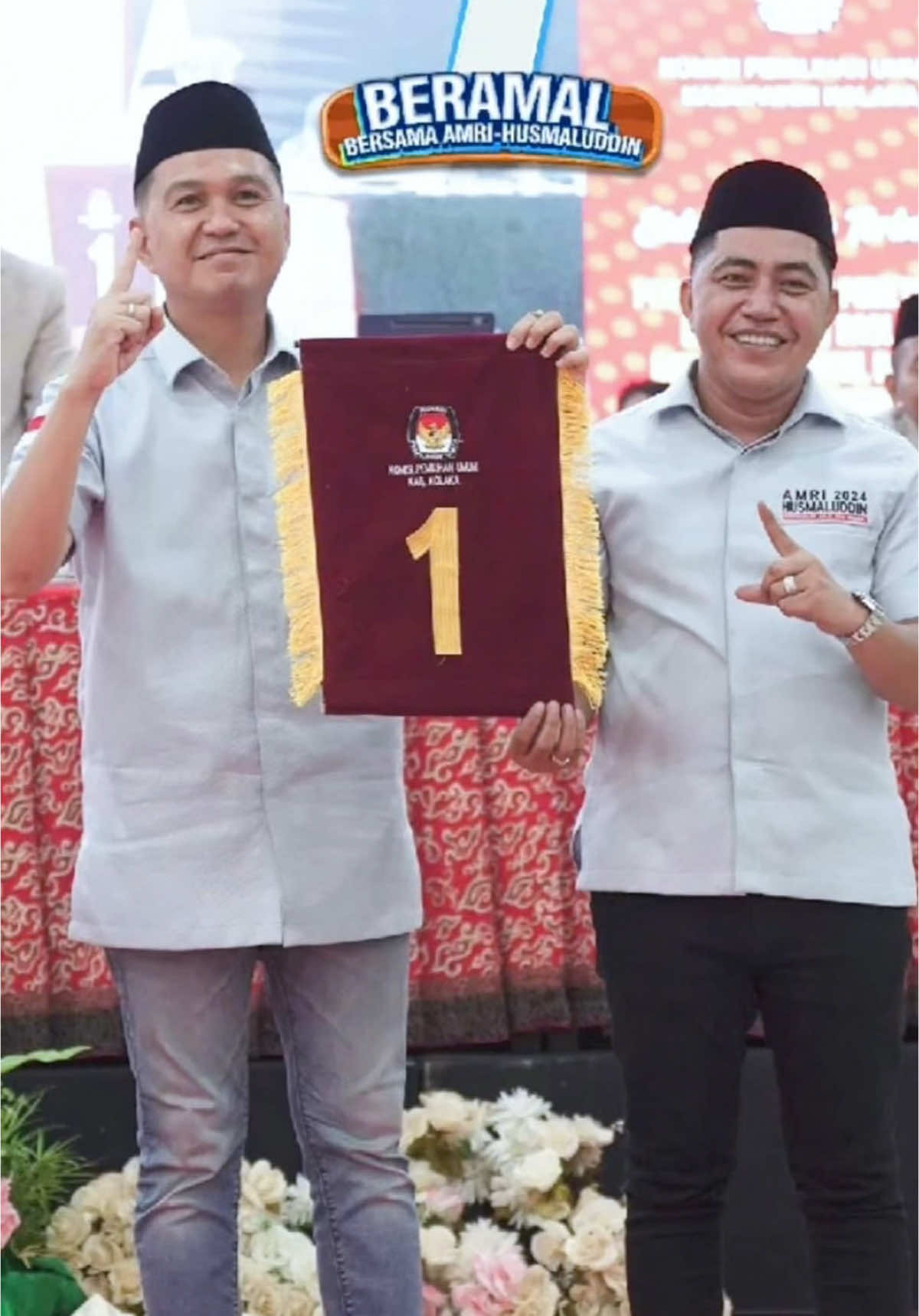 Beramal selalu di hati, yang lain minggir dulu 🤪 #kolaka #kolakaberamal #beramal #pilkada2024 #pemimpinmuda #pemuda #sultra #sulawesitenggara #viral_video #tiktokviral #fyp #trendingvideo #fanspage 