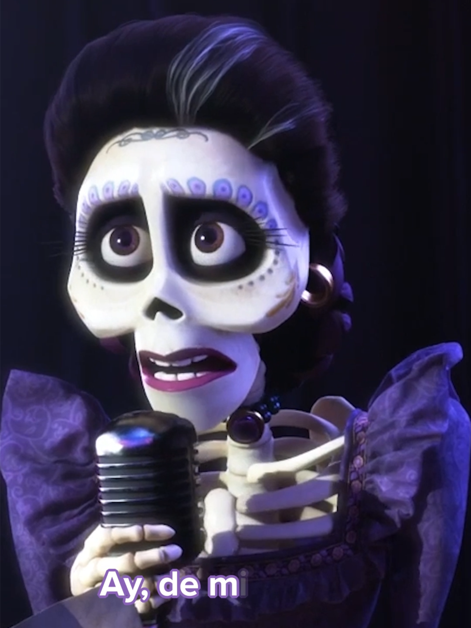 🎶 Ay de mi Llorona, llorona... 🎶 Chi è pronto al #DiaDeLosMuertos e al rewatch di Coco? ❤️ 🎞 Coco #Disney #Pixar #Coco #Rewatch #DisneyTikTok #DisneyItalia #cinematok #davedere