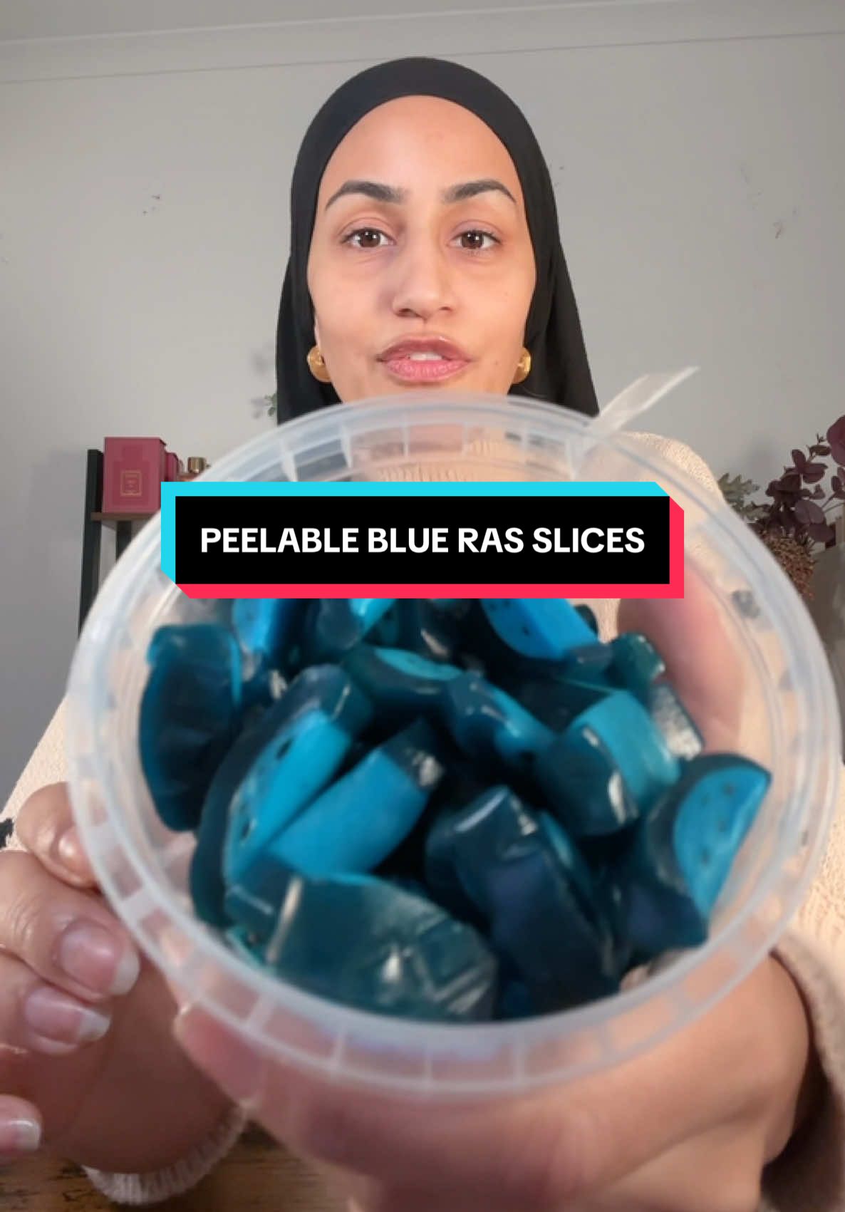 PEELABLE BLUE RASPBERRY SLICES!! WOW!!! @ChamoyGuysUK #DealDrops #TikTokMadeMeBuyIt