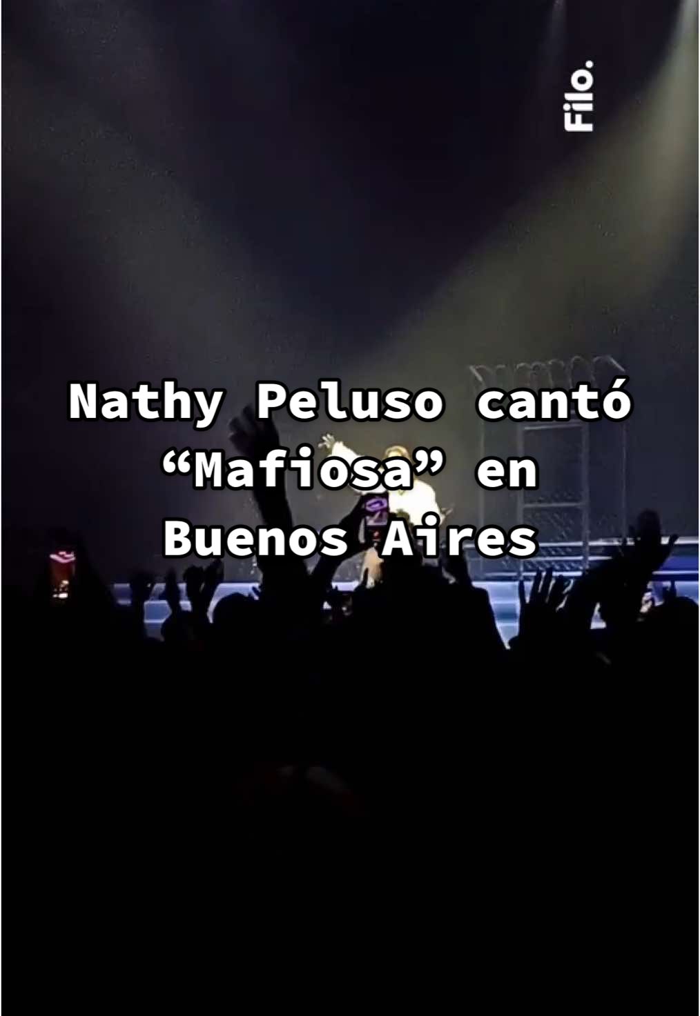 🎶 #NathyPeluso cantó #Mafiosa en #BuenosAires 📱 X @Naju  #Música #Argentina #FiloNews #Grasa