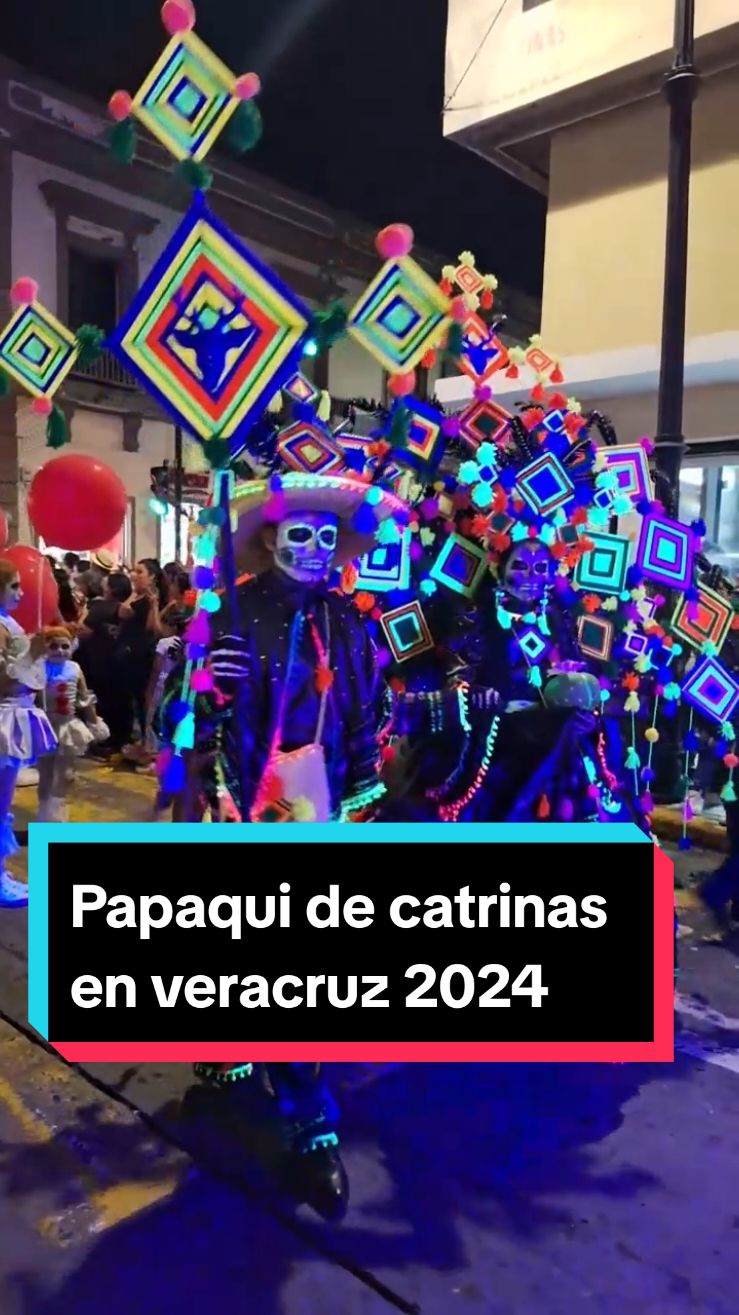 #batucada #Veracruz #desfiledecatrinas #desfiledecatrinas2024 #desfiledecatrinasenveracruz #catrinas #catrines #papaquidecatrinas #diademuertos #halloween #santosdifuntos #puertodeveracruz #veracruzpuerto #venaveracruz #disfrutaveracruz #jarochos 