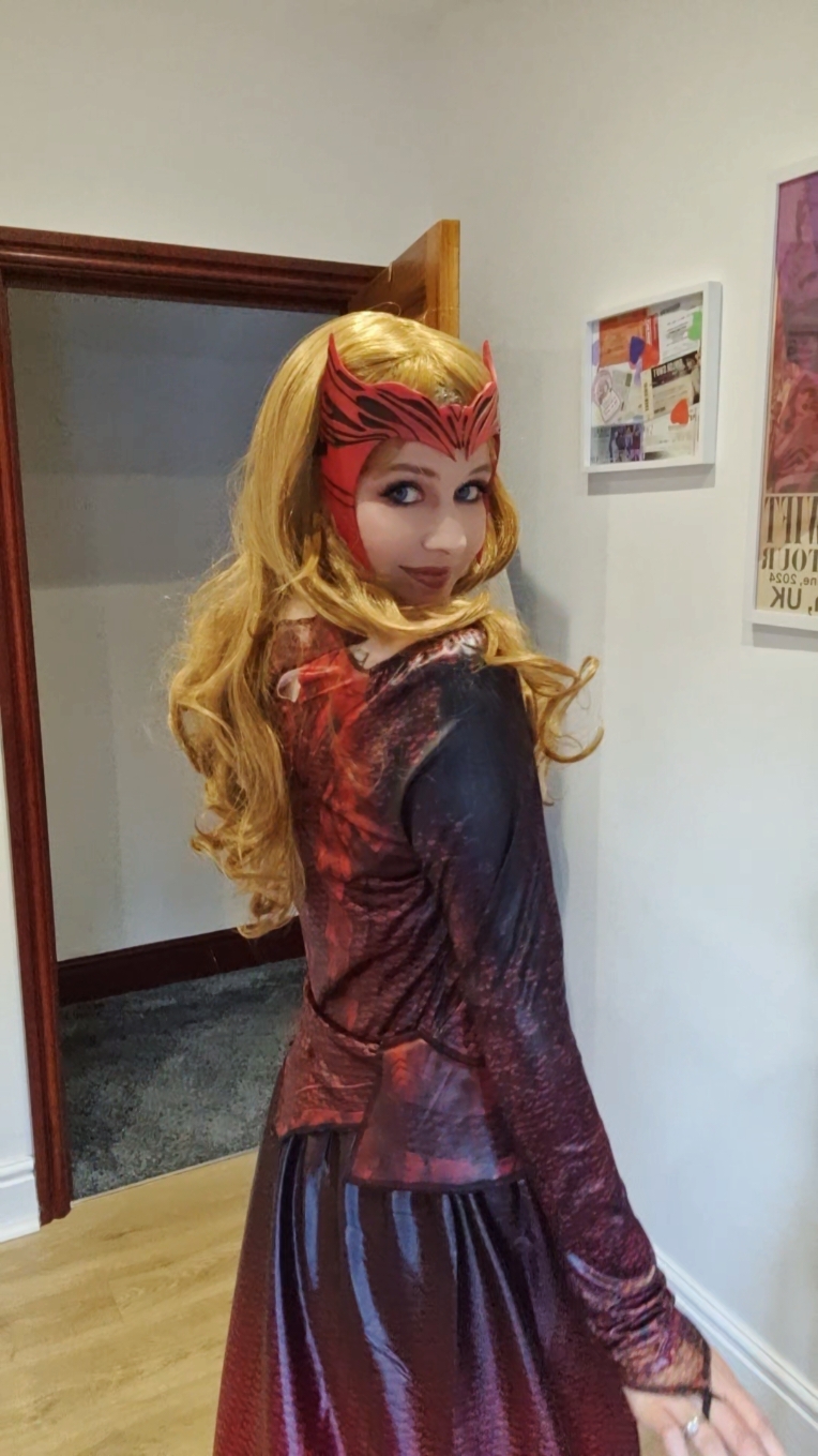 last Wanda vid 🙏🎃  #wanda #wandamaximoff #wandamaximoffcosplay #scarletwitch #scarletwitchcosplay #scarletwitchcostume #Elizabetholsen #wandavision #agathaallalong #marvel #marvelcomics #disney  #halloween2024 #halloweencostume #Halloween #fyp #fy #fypage #foryou 