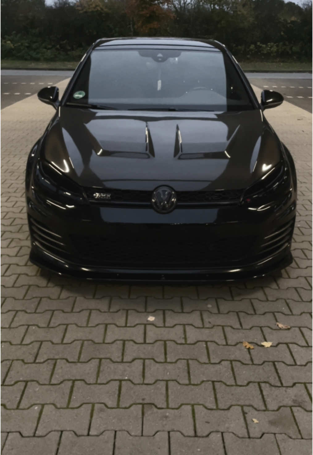 DARKNESS  #viral #trend #cars #foryoupage #fürdich #golf7 #vw #gti #fy #foryou #vwgolf #volkswagen #carsoftiktok #fürdichpage 