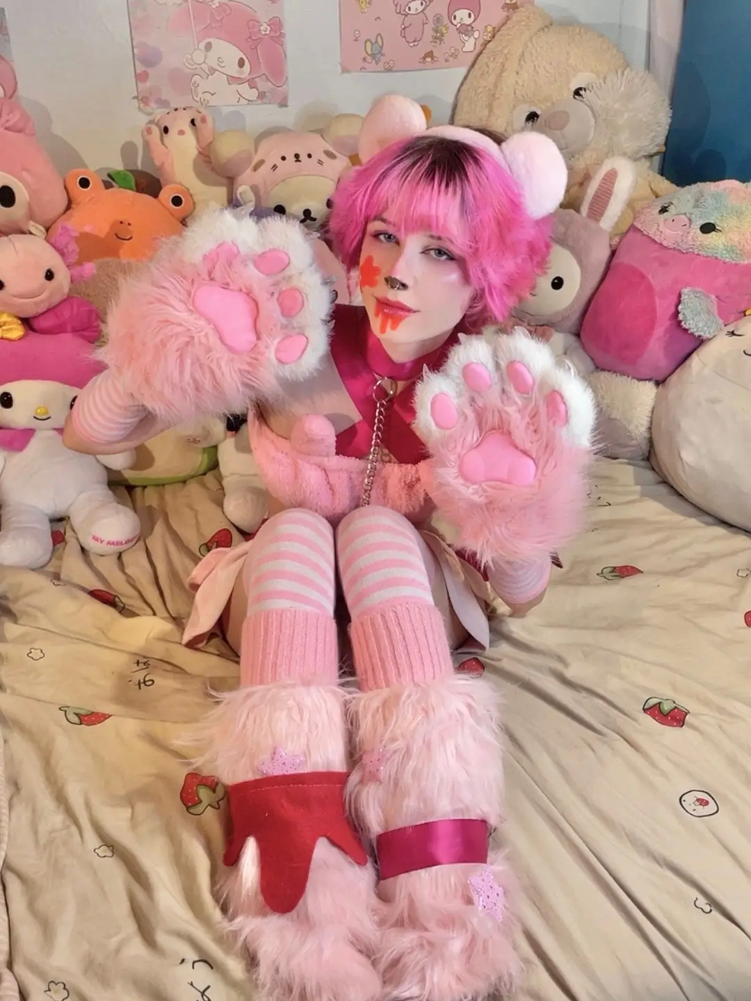 HAPPY HALLOWEEN!!! I hope everyone is having a very spooky day, and to celebrate i finally opened my ko-fi and uploaded my very first exclusive photoset! you can find the link in my bio🫶💕🍓 #femboy #fyp #femboytiktok #pink #kawaii #strawberry #fypシ #gloomybear    