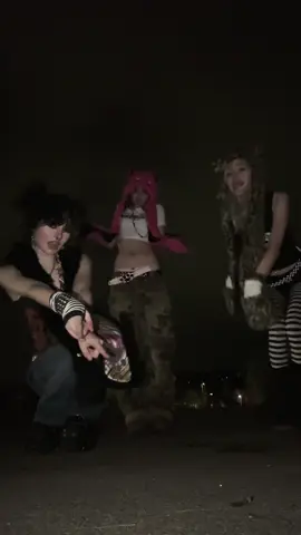 i miss my pookies .... #06 #07 #emo #emokid #emogirl #emotok #emotiktok #scenemo #scene #scenekid #alternative #gothgirl #goth #mcr #gerardway #falloutboy #piercetheveil #kesha #2000s #emomusic #fyp #wlw #forypupage #fy 