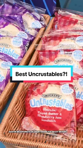 The right answer is GRAPE 🍇 @Travis Hunter @Kaden  - #travishuntershow #nfl #uncrustables #grape #strawberry #coloradofootball #travishunter #CollegeFootball #cfb #snacks 
