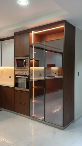 Mobiliario de Cocina  Diseño y fabricación #grsmobiliarioydiseño  . . . . . . . . . . . . . . . . . . . #cocina #cocinando #kitchen #cozinha #cozinhando #casa #hogar #familia #diseño #design #designhouse #designer #diseñodeinteriores #interiordesign #mueble #mueblesmodernos #mueblesamedida #mueblespersonalizados #dinner #parati #fyp #santacruz #foryour #bolivia 