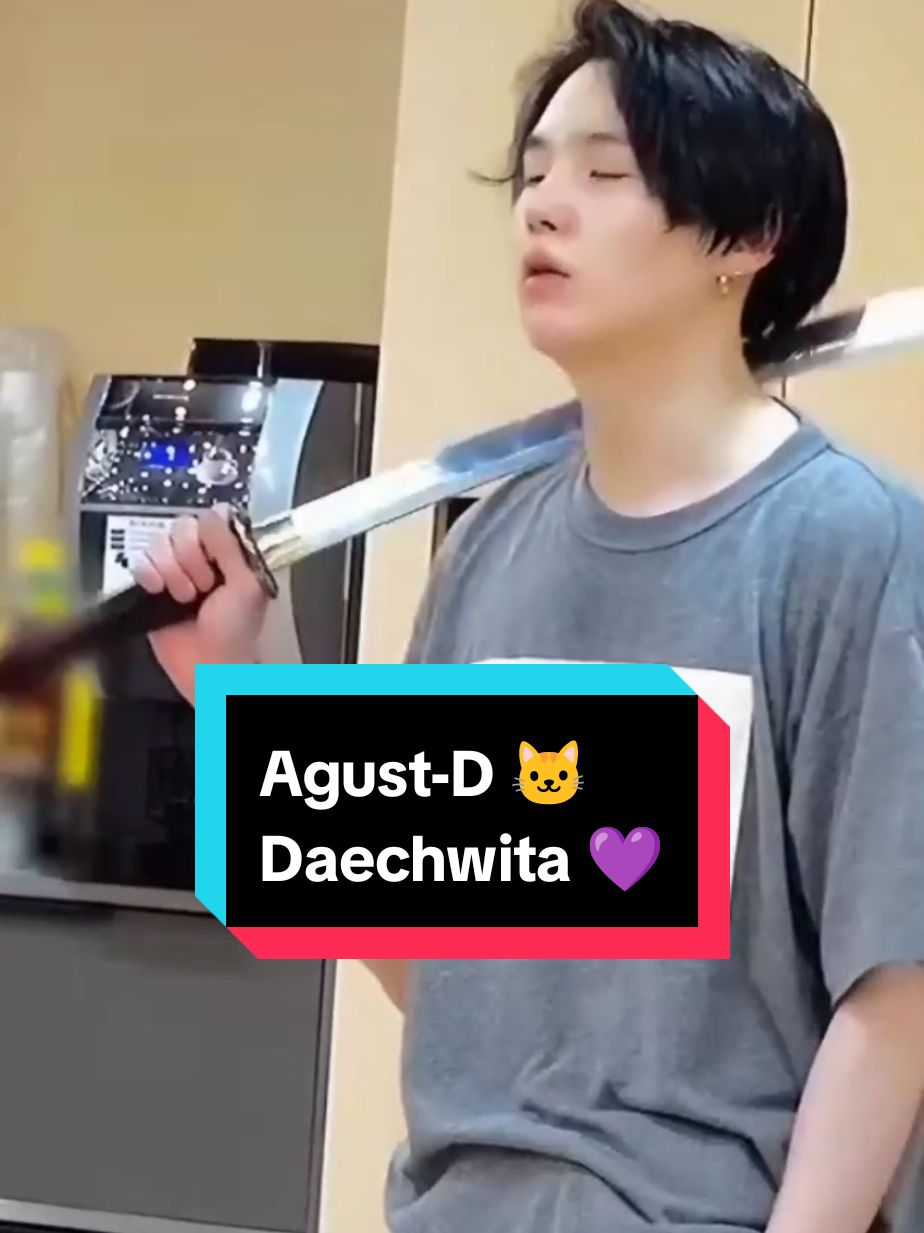 Agust-D 🐱 [Daechwita] #agustd #suga #yoongi #daechwita #bts #btsedit #btsarmy #bts_official_bighit #btsparati #parati #fyp 