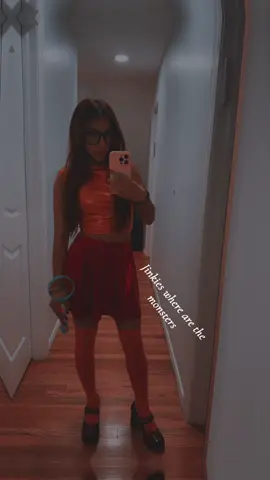 Jinkies! Happy Halloween! #fyp #eyesonme #BookTok #ivowyouvowwevow #GymTok #biketok #halloweenlook #vibes #littlemouse #chill #fypシ 
