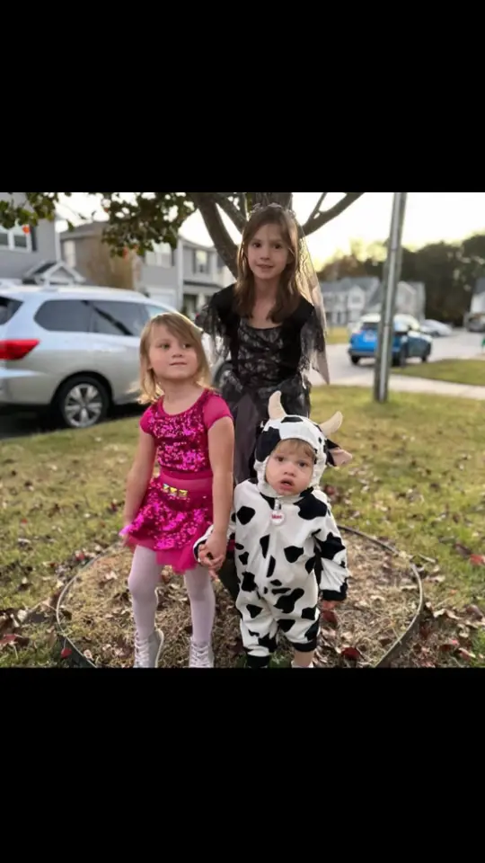 Emma & Her Family During Halloween Tonight  #faulknerselitegymnastics #faulknerselite #faulknerselitegraham #faulknerselitetrainingcenter #gymnasticsfacility  #gymnastics #winninggymnastics #gymnasticchampionships #nationalteammembers  #recreationgymnastics #gymnasticcompetitions #boysgymnastics #elitegymnastics #gymnasticsvideos #preteamgymnastics #beginnergymnastics #advancedbeginnergymnastics #acrogymnastics #nga #ngagymnastics #lrproductions #gymnasticscholarships  #faulknerselitecheertumble #faulknerselitespecialevents  #faulknerselitesummercamps #summergymnastics #cheertumblegymnastics  #spiethamerica