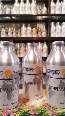 ESSENCES* *Olympe Black B Inspired Black Opium*✨🥳 Black Opiun satu aroma yang sangat sexy menggoda untuk wanita...  pembukaan anda akan dapat aroma manis vanilla sedikit fruty dari pear . Drydown anda akan dapat aroma floral jasmin almond dan juga cofee  Dapatkan sekarang DM/Order 😁✨ #parfumbranded  #parfummurah  #parfum  #parfumsurabaya  #parfumbibit  #parfumrekomended  #parfumtiktok  #parfumviral  #fyp  #fypviralシ 