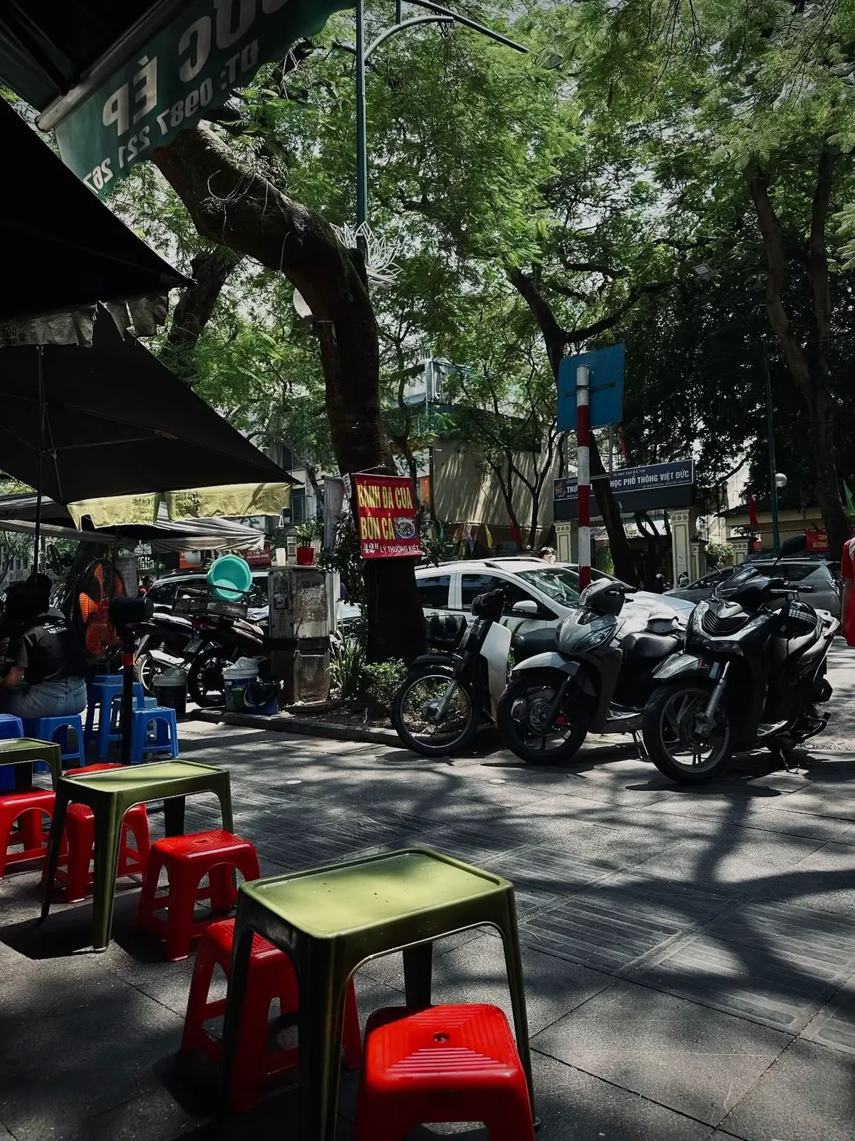 Nhân một ngày chán cơm thèm cafeeee 😂