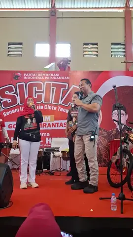 Keseruan dalam acara Sicita dan Goyang Mrantasi bersama Pak Andika dan Mas Hendi di porworejo, Jawa Tengah👍🔥 #menyalaabangkuh🔥🔥🔥🔥🔥 #calongubernur #pilgubjateng2024 #andikauntukjateng1 #JawaTengahBersatu #bantengperkasa 