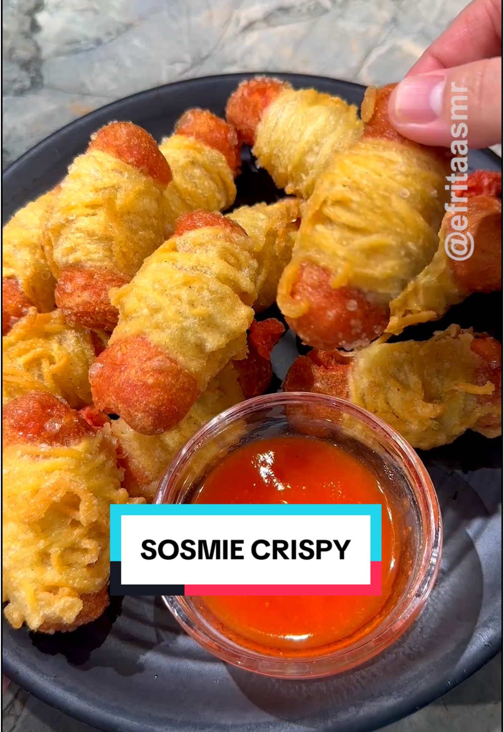 Membalas @fii_🌊🐾 bikin sosmie (sosis mie crispy) yuk di rumah #racunefrita #fyp #cemilansimple #idejualanefrita #jajanansd #idecemilan #sosismie 