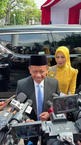 Saya truss terangg gatauu inihh😅 Candaa🫶 Pak Bahlil Lahadalia, Menteri ESDM🫡🔥🇮🇩 #bahlillahadalia #bahlil #menteriesdm #fyp #xyzbcafypシ #videoviral 