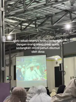 bagaikan batu hitam yang dikelilingi oleh berlian🥀 #fyp #foryoupage #islamic #guruzuhdi #kalimantan #fyppppppppppppppppppppppp 