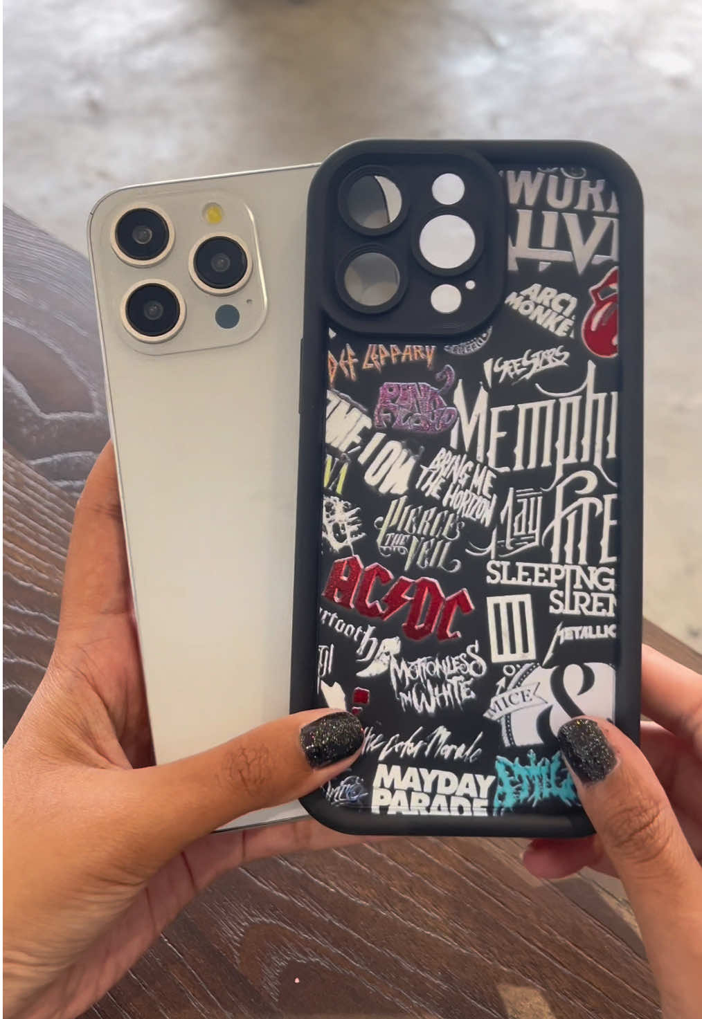 Kalian dapat harga berpa guys tulis di koment ya!😍✨ #fyp #rekomendasicase #casehp #casemurah #caseros #acdc #tren #casekeren #softcase #fypgakni #fypdong #bismillahfyp 