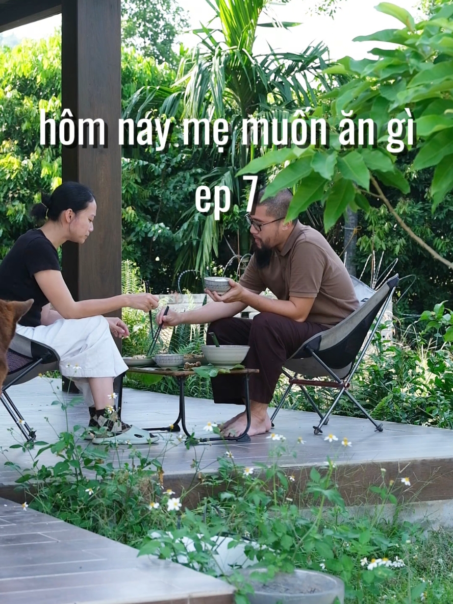 Hôm nay mẹ muốn ăn gì, ep 7 Sườn chiên xả, nấm đùi gà trộn thính, canh rau ngót thịt bằm.