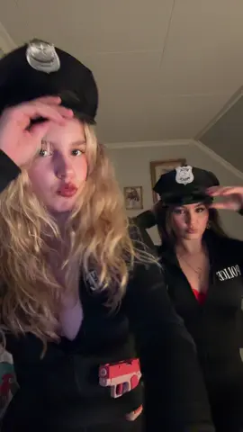 👮🏼‍♀️👮🏽‍♀️@Frøya de matos 