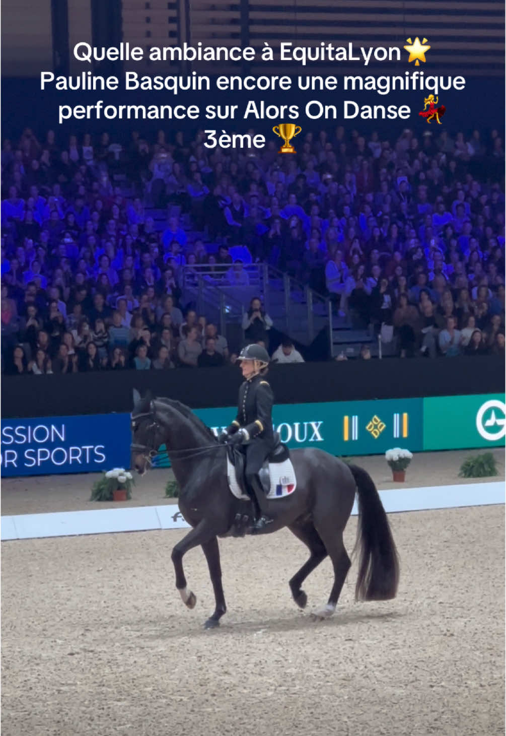 Le feu 🔥 En direct d’ @equitalyon_officiel  #equitation #dressage #alorsondanse #equitalyon 