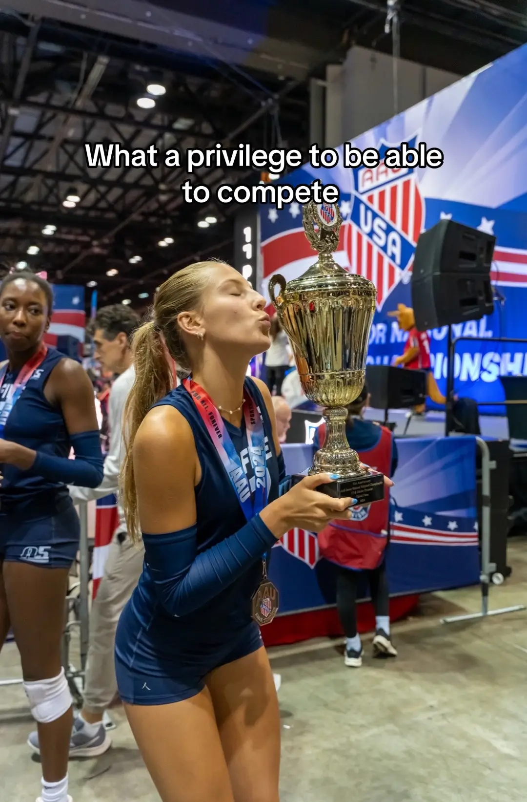 New perspective  #volleyball #athlete #volleyballgirls #tallgirls #vballgirls #positive #vball4life #lefthanded #7 #volleyballworld #privilege 