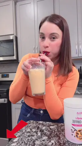 El iced coffe mas rico  Bella All Natural Probiotics #tiktokshop #parati #falldealsforyou #foryoupage❤️❤️ #bellaallnatural #coffe #icedcoffee #probiotics 