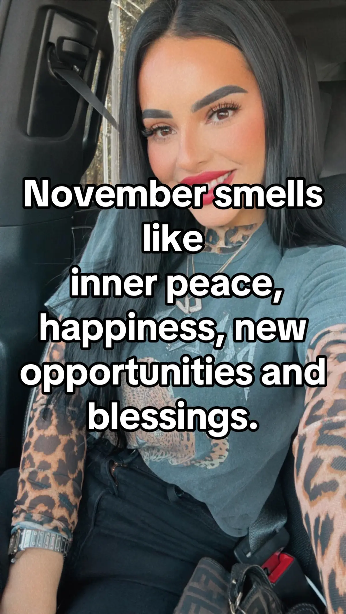 Happy November 🩷 • • • • • • • #tiktoksound #tiktoktips #contentroutine #contentideas #trendingsound #greenscreensticker #greenscreen #november #quotes #inspiration #inspirational #Love #happy 
