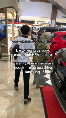 pas bilang ke mba nya “tuker sama scoopy nambah berapa mba? “ #fyppp #excited 