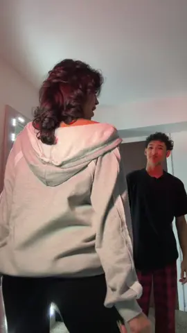 SHE GGYYATTTT A WHATTTTTT