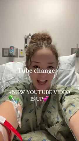 Go watch the new Youtube viddd😁💕 and I promise i wont try to drain rice ever again🙏 #chronicillness #chronicallyill #ci #tubefed #feedingtubeawareness #tubefeeding #gjtube #gastroparesis #gp #tubie #hospital #procedure #pots #potssyndrome #potsawareness #dysautonomia #ehlersdanlos #ehlersdanlossyndrome #heds #greenscreenvideo 