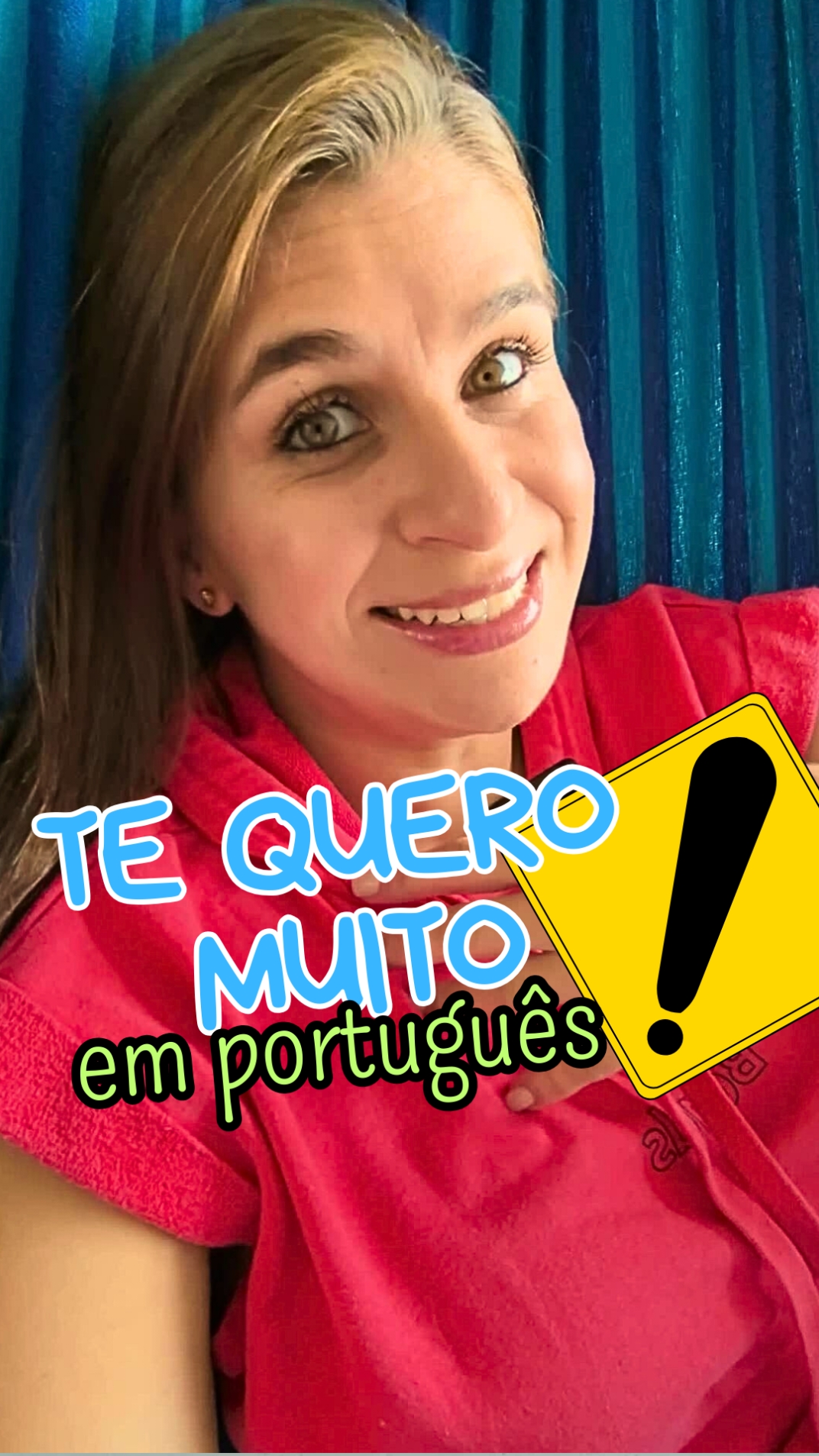 A expressão 'Te quero muito' em português... Cuidado! ela não significa o mesmo que em espanhol! Neste vídeo, vamos conversar sobre uma expressão comum em espanhol que não funciona da mesma forma em português: "te quiero muito." Muitos alunos ficam surpresos ao saber que, em português, essa frase soa um pouco estranha e não transmite o carinho ou afeto que se espera! Vou explicar por que essa expressão não é usada do mesmo jeito e como evitar confusões na hora de expressar seus sentimentos. Vou compartilhar maneiras mais naturais e corretas de dizer que você gosta de alguém ou que sente carinho, sem cair na tradução literal. Se você quer aprender a se comunicar de forma autêntica e sem esses pequenos enganos, este vídeo é pra você! #português #portugues #aprenderportugues #idiomaportugues #lenguaportuguesa #brasil #portuguesdebrasil #portuguesdobrasil #aprendaportugues #portuguesfacil #falarportugues #portuguesbasico #cursodeportugues